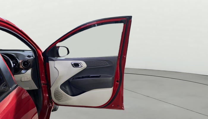 2022 Hyundai AURA SX 1.2, Petrol, Manual, 42,649 km, RHS Front Door