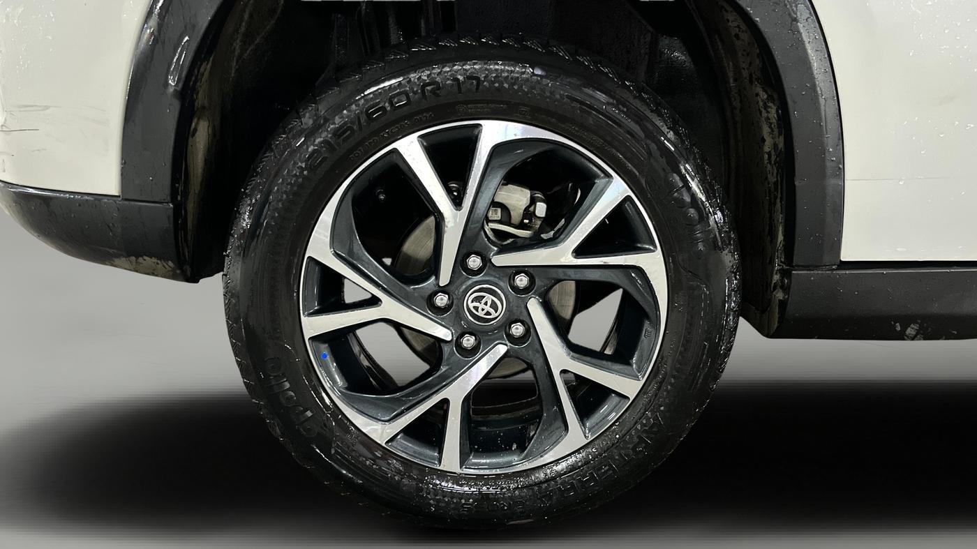 2024 Toyota URBAN CRUISER HYRYDER G HYBRID, Hybrid, Automatic, 43,510 km, Right Rear Wheel