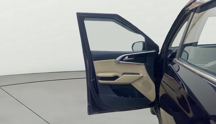 2022 KIA CARENS LUXURY PLUS 1.5 DIESEL AT 7 STR, Diesel, Automatic, 36,454 km, LHS Front Door