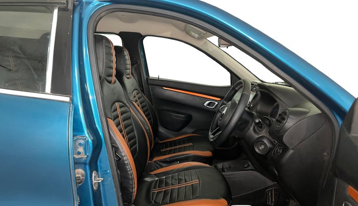 2022 Renault Kwid CLIMBER 1.0 AMT (O) DUAL TONE, Petrol, Automatic, 36,818 km, Right Side Front Door Cabin