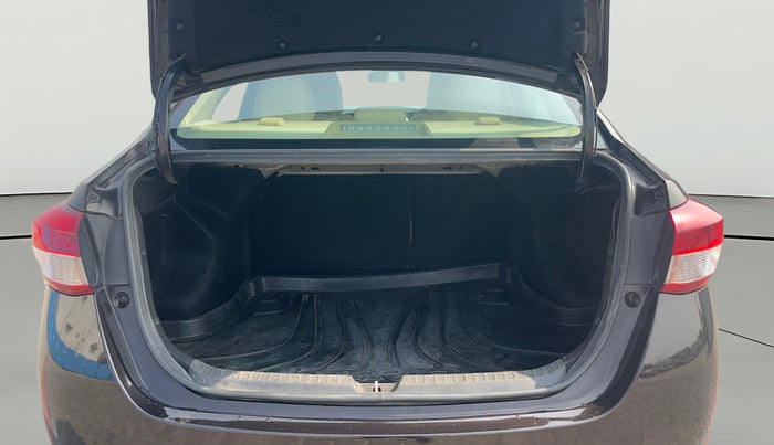 2019 Toyota YARIS J CVT, Petrol, Automatic, 45,451 km, Boot Open Zoomed View