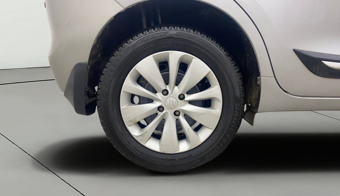 2016 Maruti Baleno DELTA CVT PETROL 1.2, Petrol, Automatic, 49,656 km, Right Rear Wheel