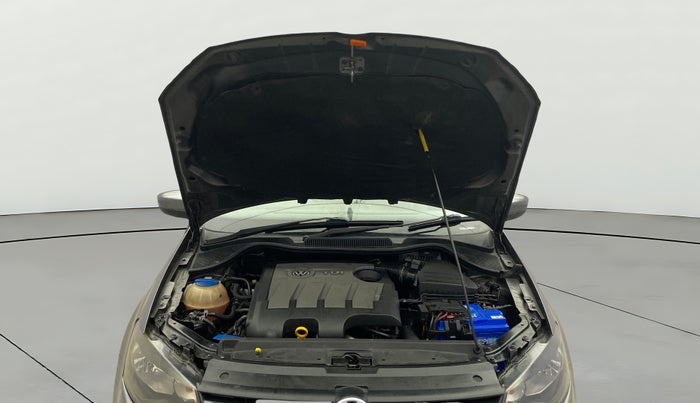 2014 Volkswagen Vento HIGHLINE DIESEL 1.6, Diesel, Manual, 80,634 km, Open Bonet