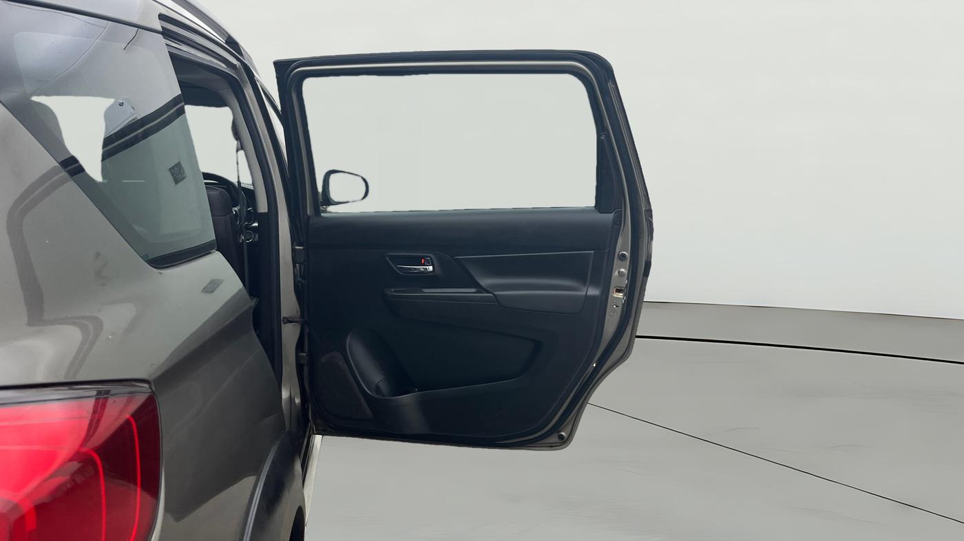 2022 Maruti XL6 ALPHA MT, Petrol, Manual, 70,450 km, RHS Rear Door