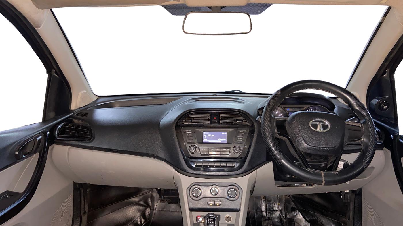 2018 Tata Tiago XT PETROL, CNG, Manual, 61,356 km, Dashboard