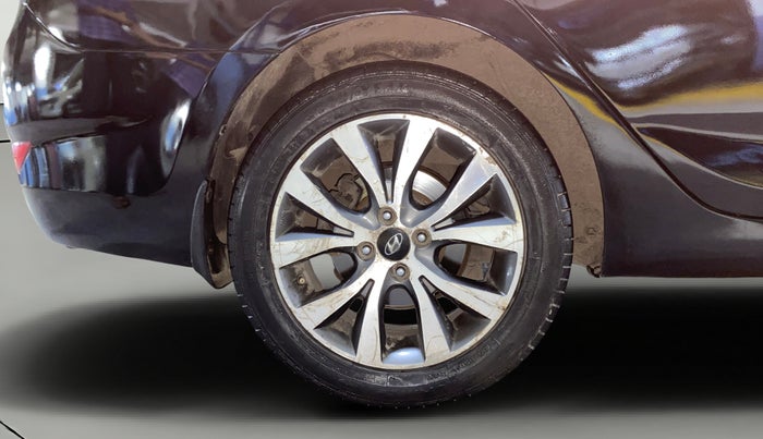 2014 Hyundai Verna FLUIDIC 1.4 VTVT CX, Petrol, Manual, 60,889 km, Right Rear Wheel