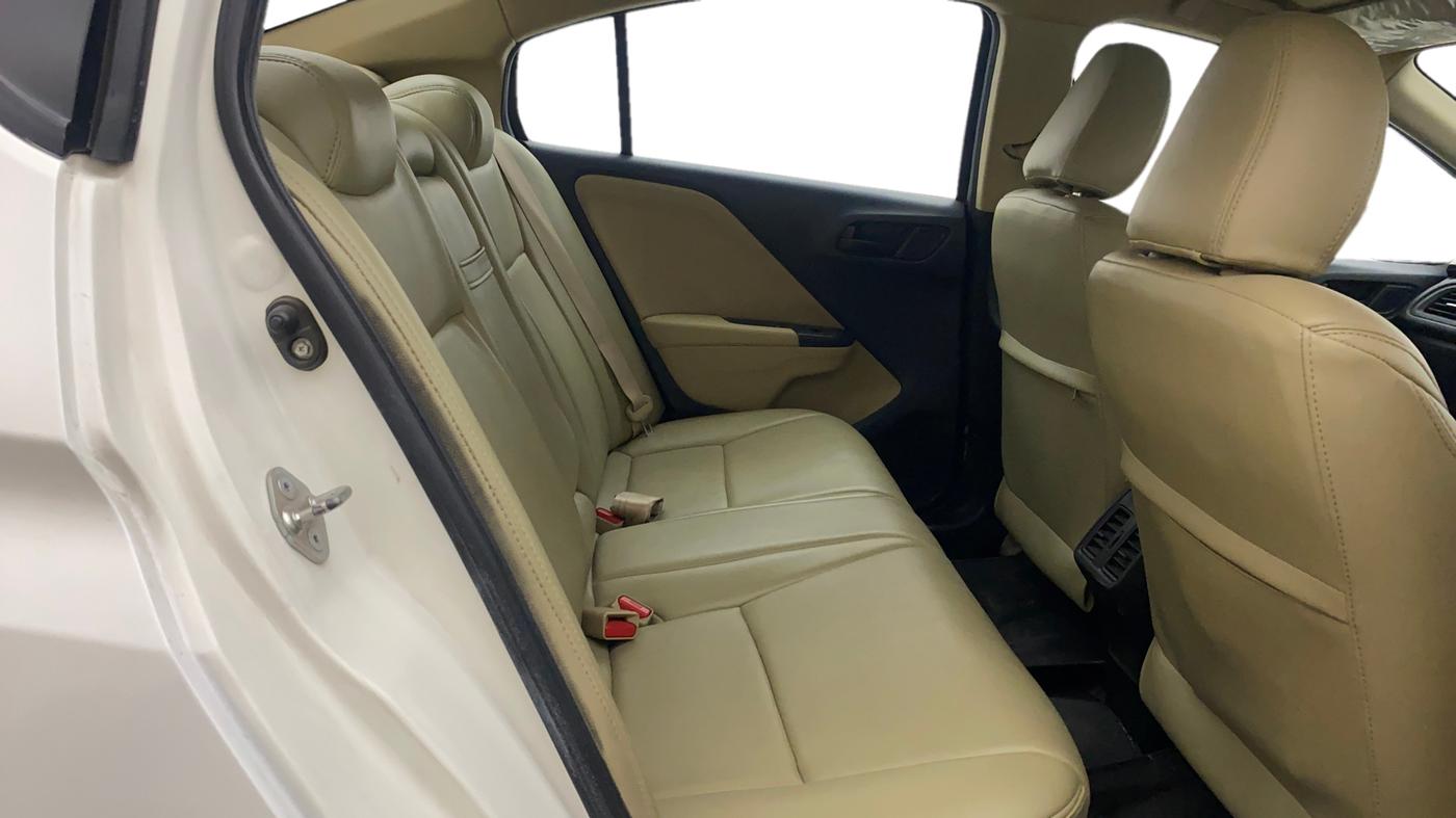 2015 Honda City 1.5L I-VTEC SV, Petrol, Manual, 65,827 km, Right Side Rear Door Cabin