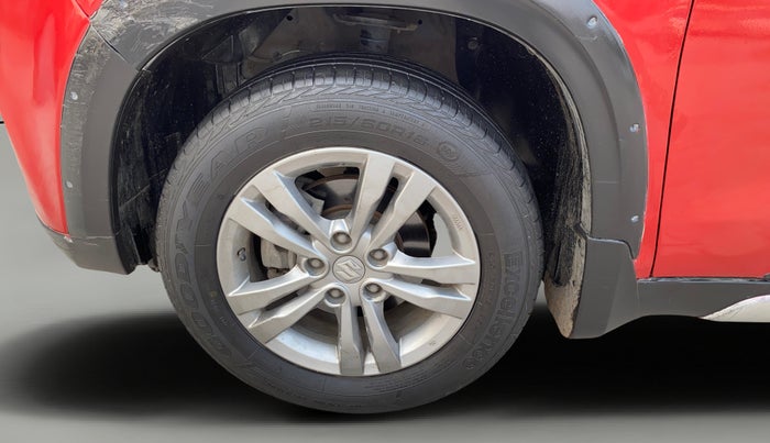 2017 Maruti Vitara Brezza ZDI PLUS DUAL TONE, Diesel, Manual, 98,175 km, Left Front Wheel