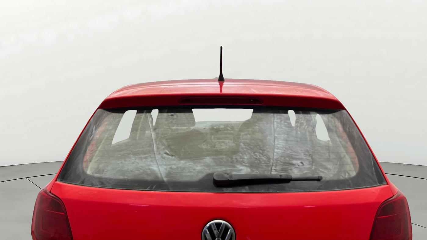 2015 Volkswagen Polo COMFORTLINE 1.2L, Petrol, Manual, 62,856 km, Rear Windshield