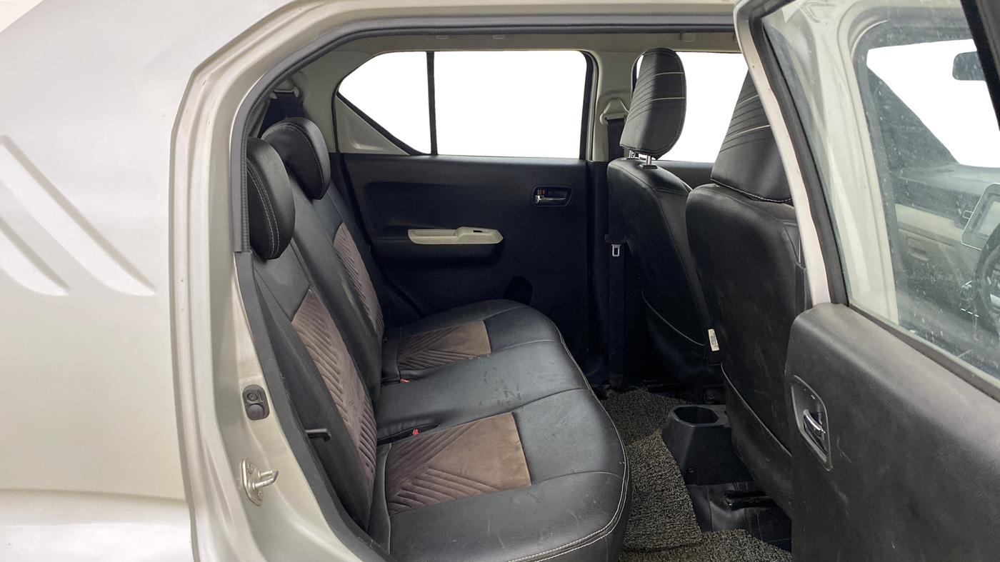 2017 Maruti IGNIS ALPHA 1.2 AMT, CNG, Automatic, 75,318 km, Right Side Rear Door Cabin