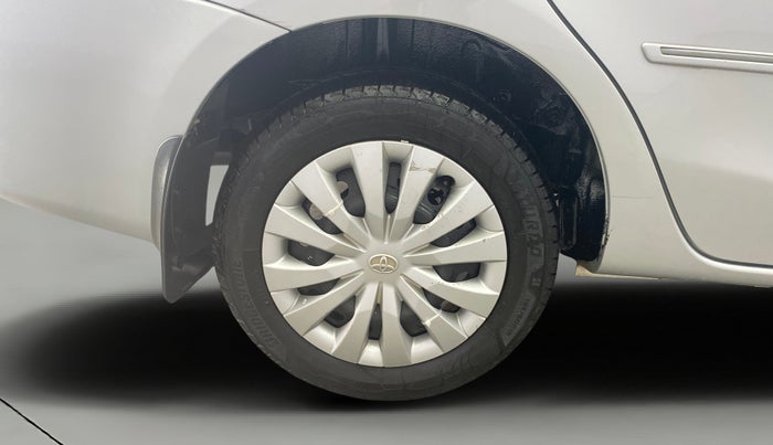 2013 Toyota Etios G, Petrol, Manual, 48,919 km, Right Rear Wheel