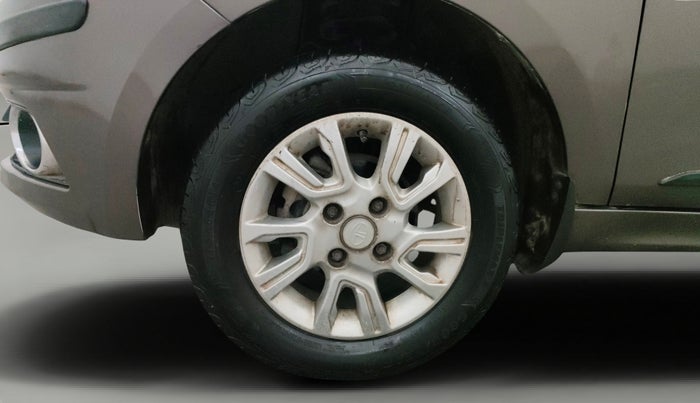 2018 Tata Tiago XZ PETROL, Petrol, Manual, 46,606 km, Left Front Wheel