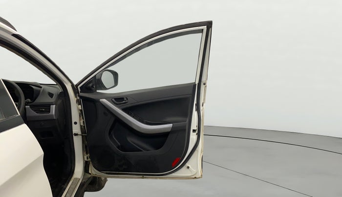 2023 Tata NEXON XM PETROL, Petrol, Manual, 39,309 km, RHS Front Door