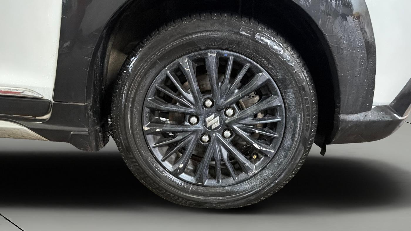 2019 Maruti XL6 ALPHA AT, Petrol, Automatic, 1,25,848 km, Right Front Wheel