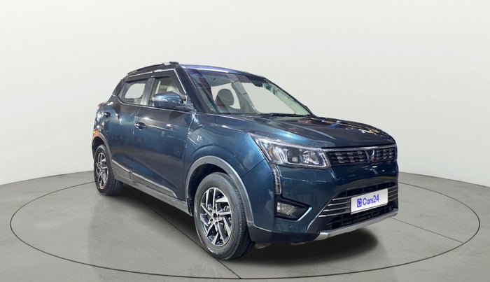 2022 Mahindra XUV300 W8 (O) 1.5 DIESEL, Diesel, Manual, 1,10,037 km, SRP