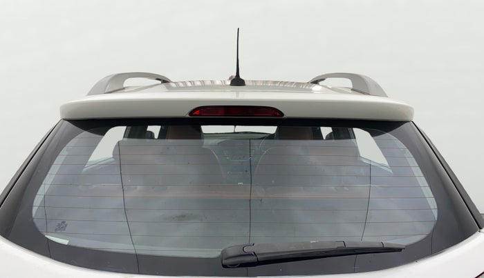 2015 Hyundai i20 Active 1.2 SX, Petrol, Manual, 1,00,190 km, Rear Windshield