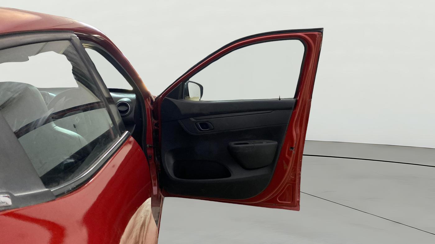 2018 Renault Kwid RXL, Petrol, Manual, 17,085 km, RHS Front Door