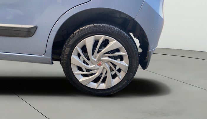2013 Maruti Wagon R 1.0 VXI, CNG, Manual, 80,182 km, Left Rear Wheel