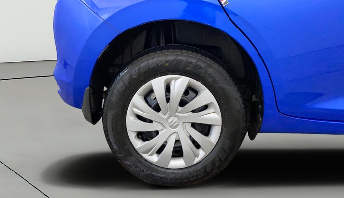 2024 Maruti Swift VXi AMT, Petrol, Automatic, 5,418 km, Right Rear Wheel