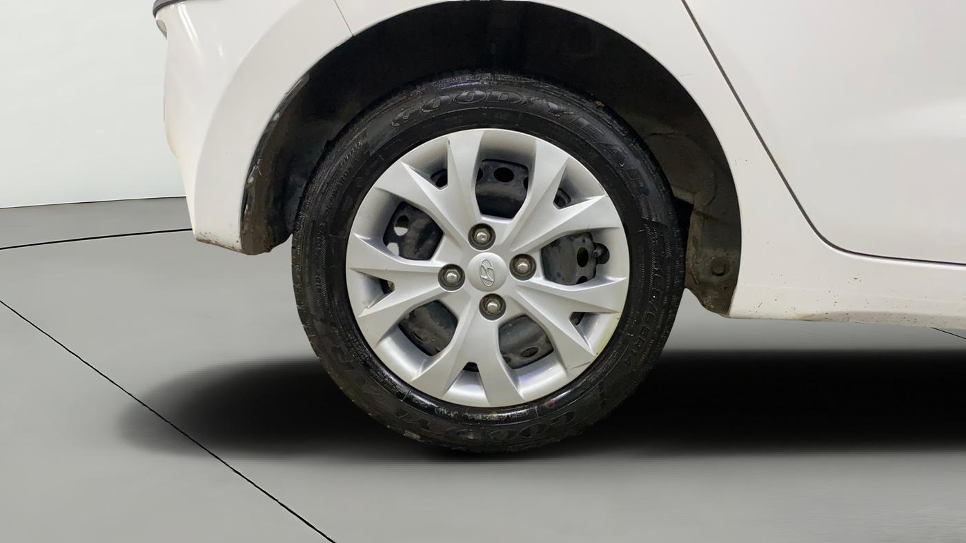 2014 Hyundai Grand i10 MAGNA 1.2 KAPPA VTVT, Petrol, Manual, 93,044 km, Right Rear Wheel