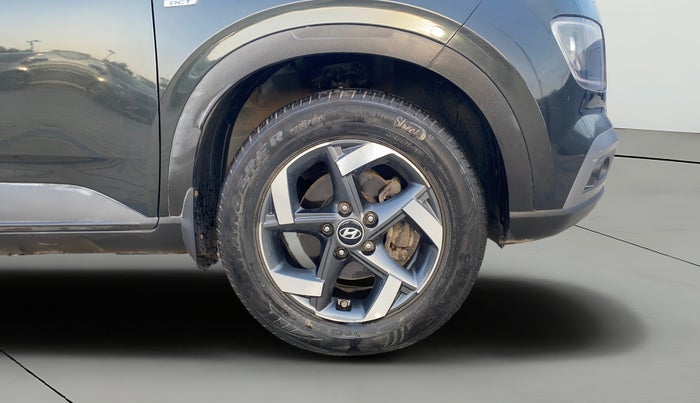 2021 Hyundai VENUE SX PLUS 1.0 TURBO DCT, Petrol, Automatic, 25,775 km, Right Front Wheel