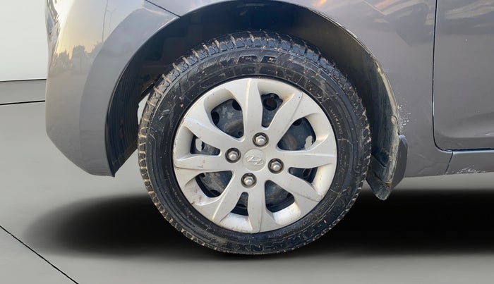 2015 Hyundai Eon MAGNA +, Petrol, Manual, 68,938 km, Left Front Wheel