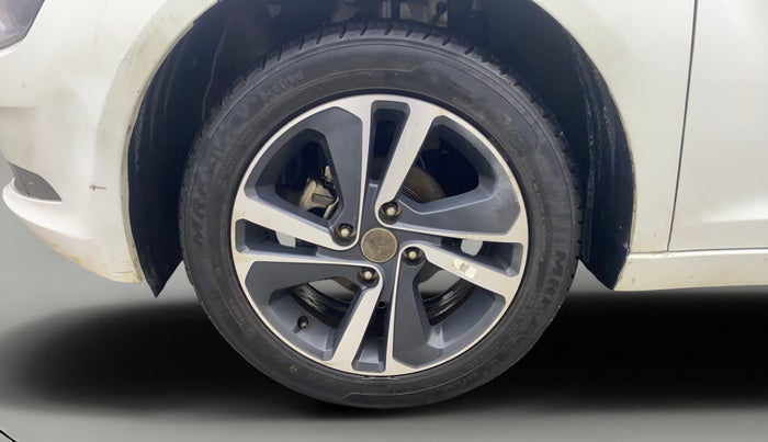 2021 Tata ALTROZ XZ PETROL, Petrol, Manual, 11,851 km, Left Front Wheel