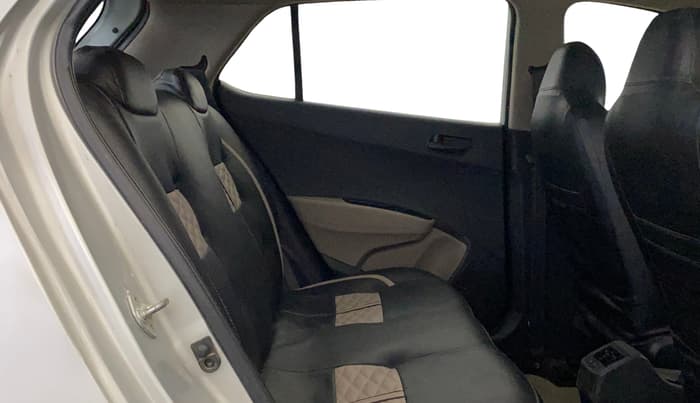 2018 Hyundai Grand i10 MAGNA U2 1.2 CRDI, Diesel, Manual, 97,912 km, Right Side Rear Door Cabin
