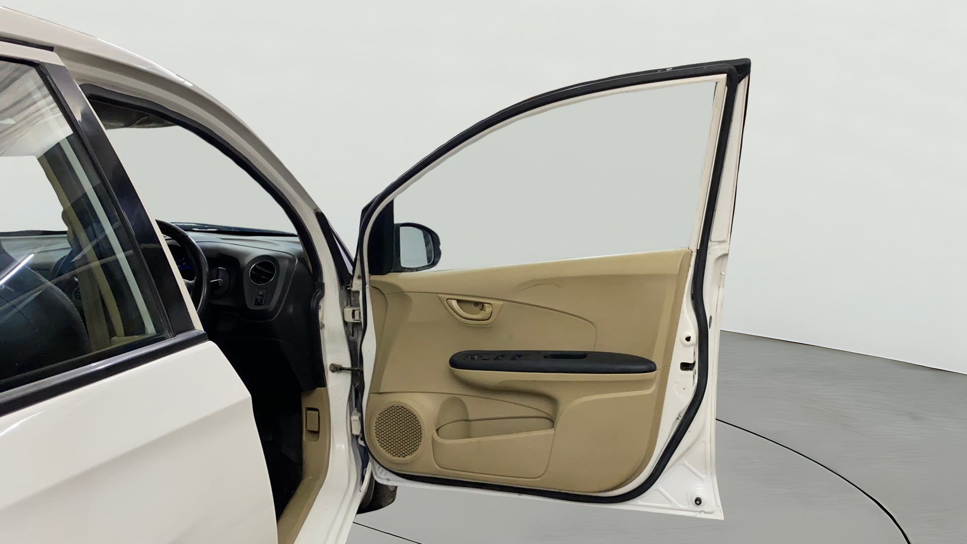 camera-RHS-Front-Door