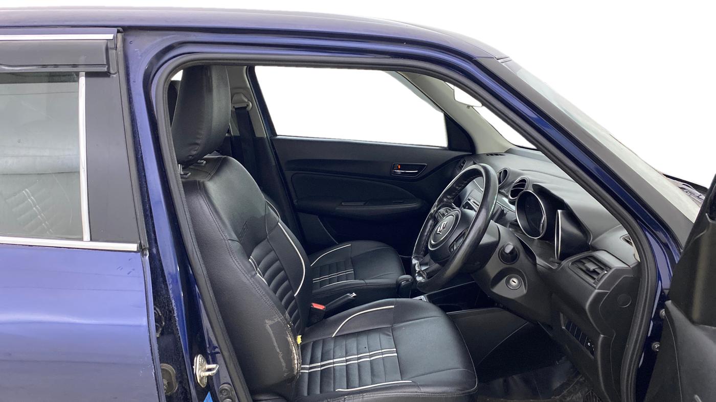 2020 Maruti Swift VXI AMT, Petrol, Automatic, 90,008 km, Right Side Front Door Cabin