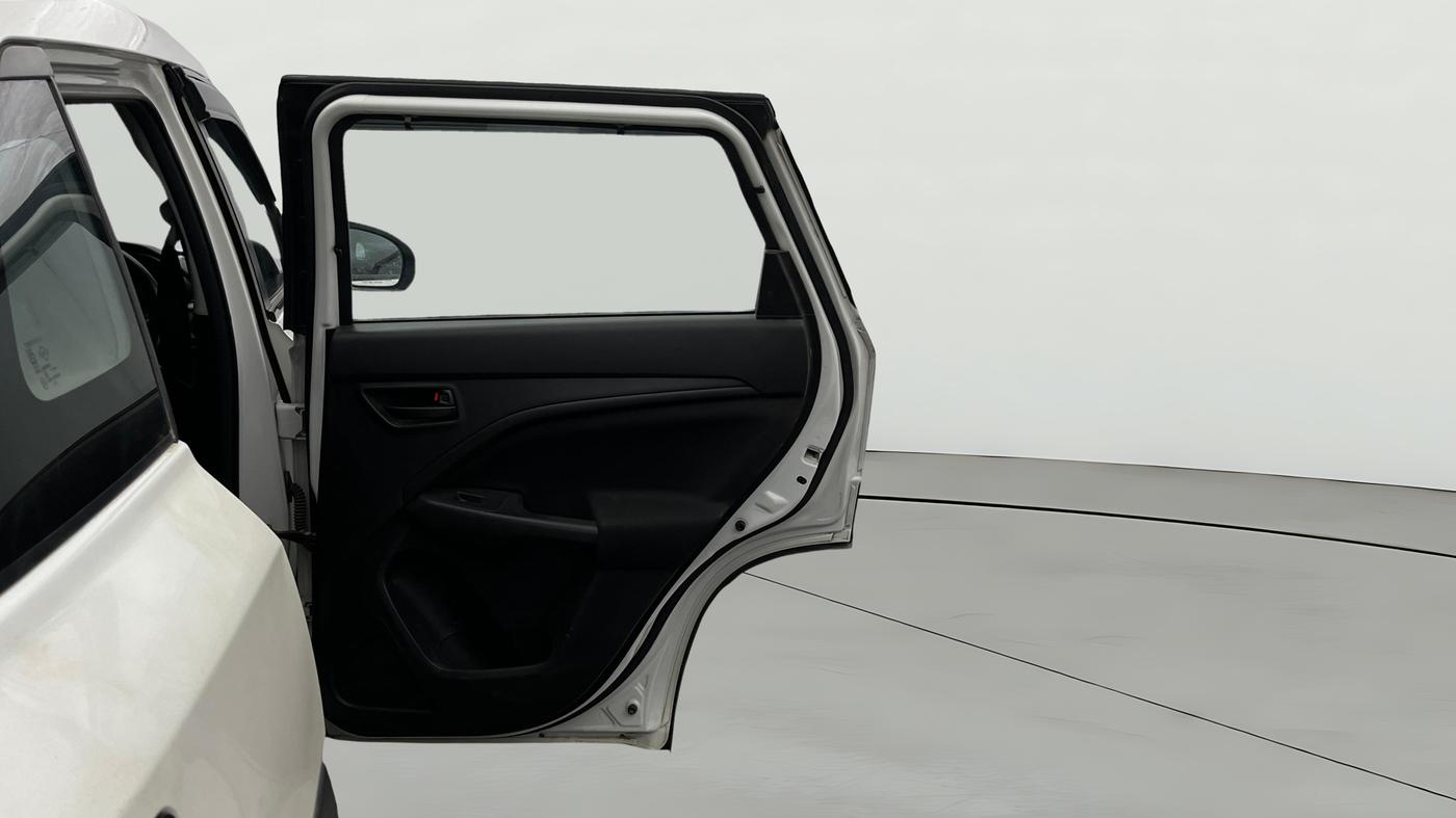 2023 Maruti BREZZA VXI SMART HYBRID, Petrol, Manual, 50,451 km, RHS Rear Door