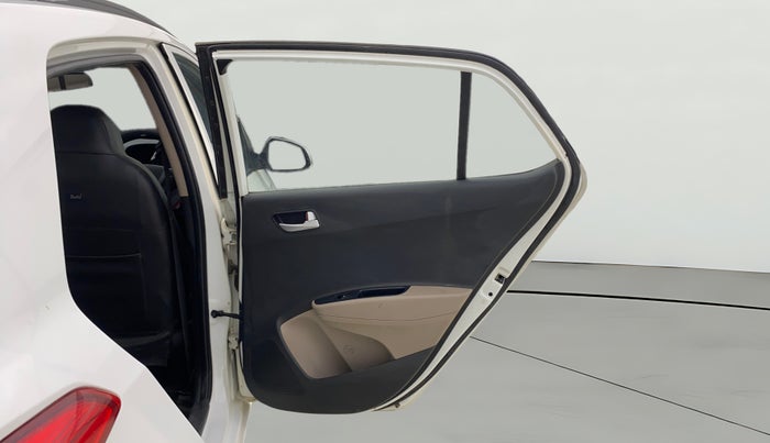 2017 Hyundai Grand i10 SPORTZ (O) 1.2 KAPPA VTVT, Petrol, Manual, 38,846 km, RHS Rear Door