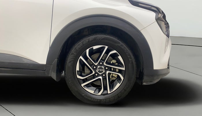 2024 KIA CARENS Prestige Plus (O) 1.5 Turbo DCT 7 STR, Petrol, Automatic, 14,306 km, Right Front Wheel