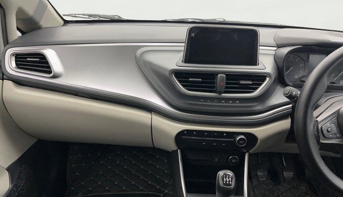 2022 Tata ALTROZ XZ PETROL, Petrol, Manual, 32,969 km, Air Conditioner