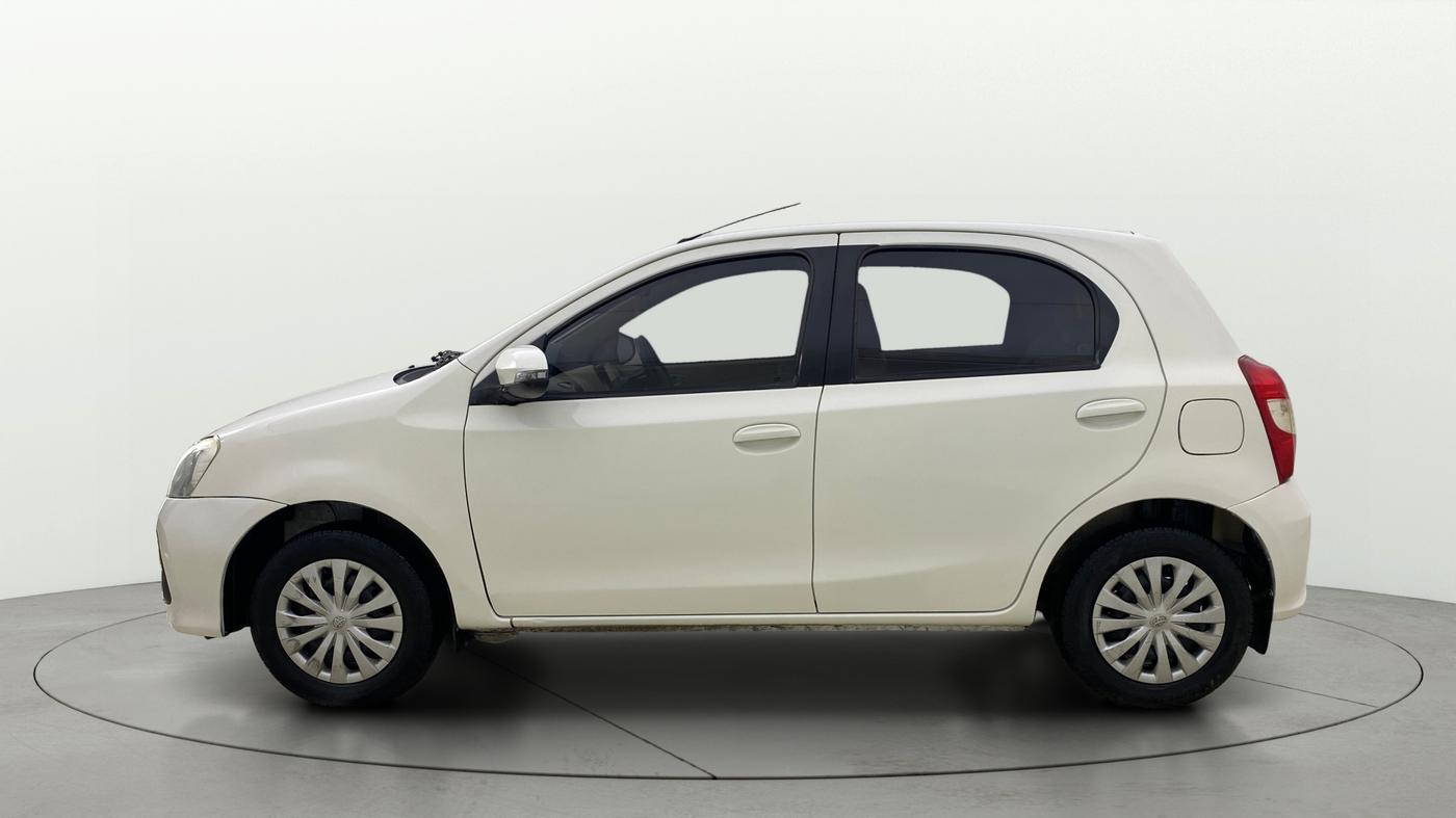 2019 Toyota Etios Liva V, CNG, Manual, 88,857 km, Left Side