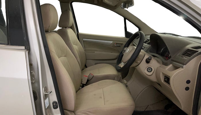2018 Maruti Ertiga VXI, CNG, Manual, 75,631 km, Right Side Front Door Cabin