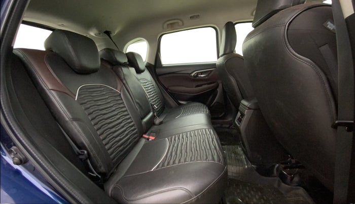 2022 Maruti Grand Vitara ZETA SMART HYBRID, Petrol, Manual, 87,704 km, Right Side Rear Door Cabin