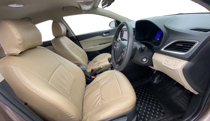 2018 Hyundai Verna 1.6 VTVT SX, Petrol, Manual, 74,563 km, Right Side Front Door Cabin