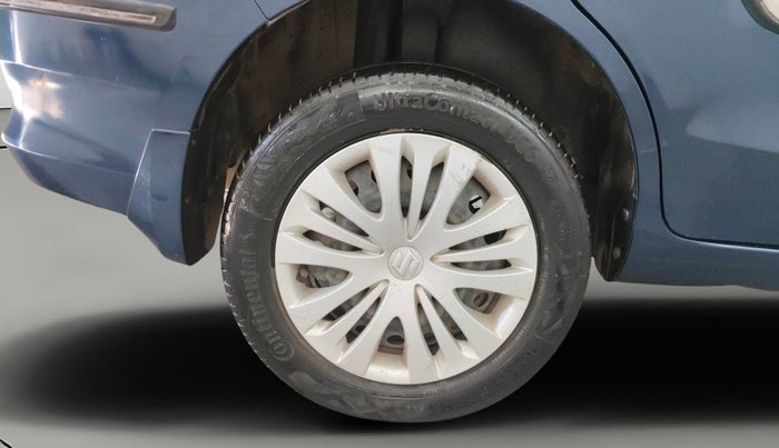 2016 Maruti Ertiga VXI CNG, CNG, Manual, 1,37,463 km, Right Rear Wheel