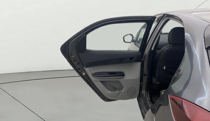 2022 Tata Tiago XT CNG, CNG, Manual, 64,278 km, LHS Rear Door