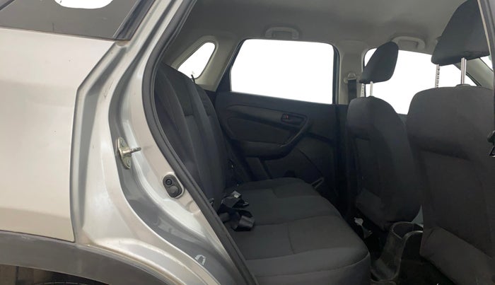 2022 Maruti Vitara Brezza LXI, Petrol, Manual, 60,594 km, Right Side Rear Door Cabin