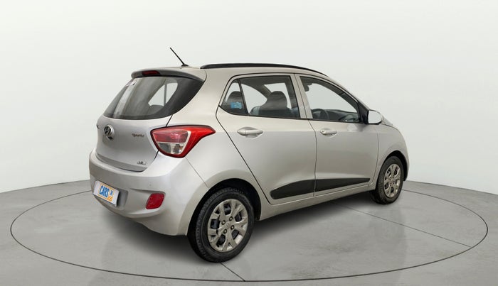 2016 Hyundai Grand i10 SPORTZ 1.2 KAPPA VTVT, Petrol, Manual, 26,923 km, Right Back Diagonal