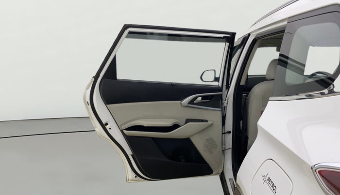 2024 KIA CARENS PRESTIGE 1.5 PETROL 7 STR, Petrol, Manual, 7,359 km, LHS Rear Door