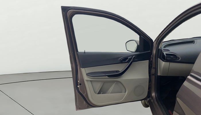 2017 Tata Tiago XT PETROL, Petrol, Manual, 37,680 km, LHS Front Door