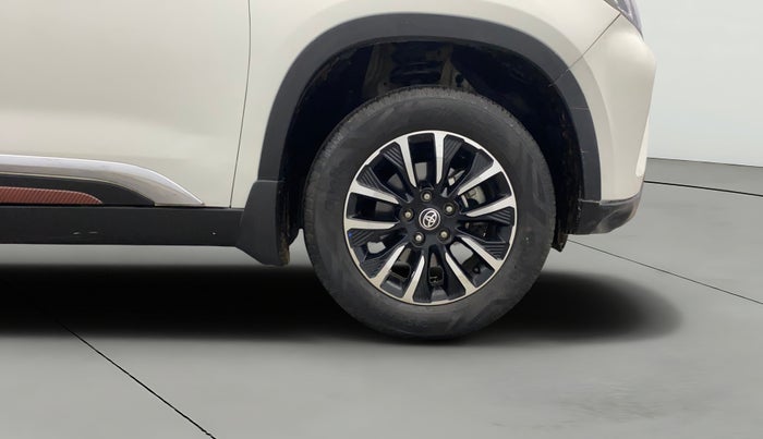 2020 Toyota URBAN CRUISER PREMIUM GRADE AT, Petrol, Automatic, 42,438 km, Right Front Wheel