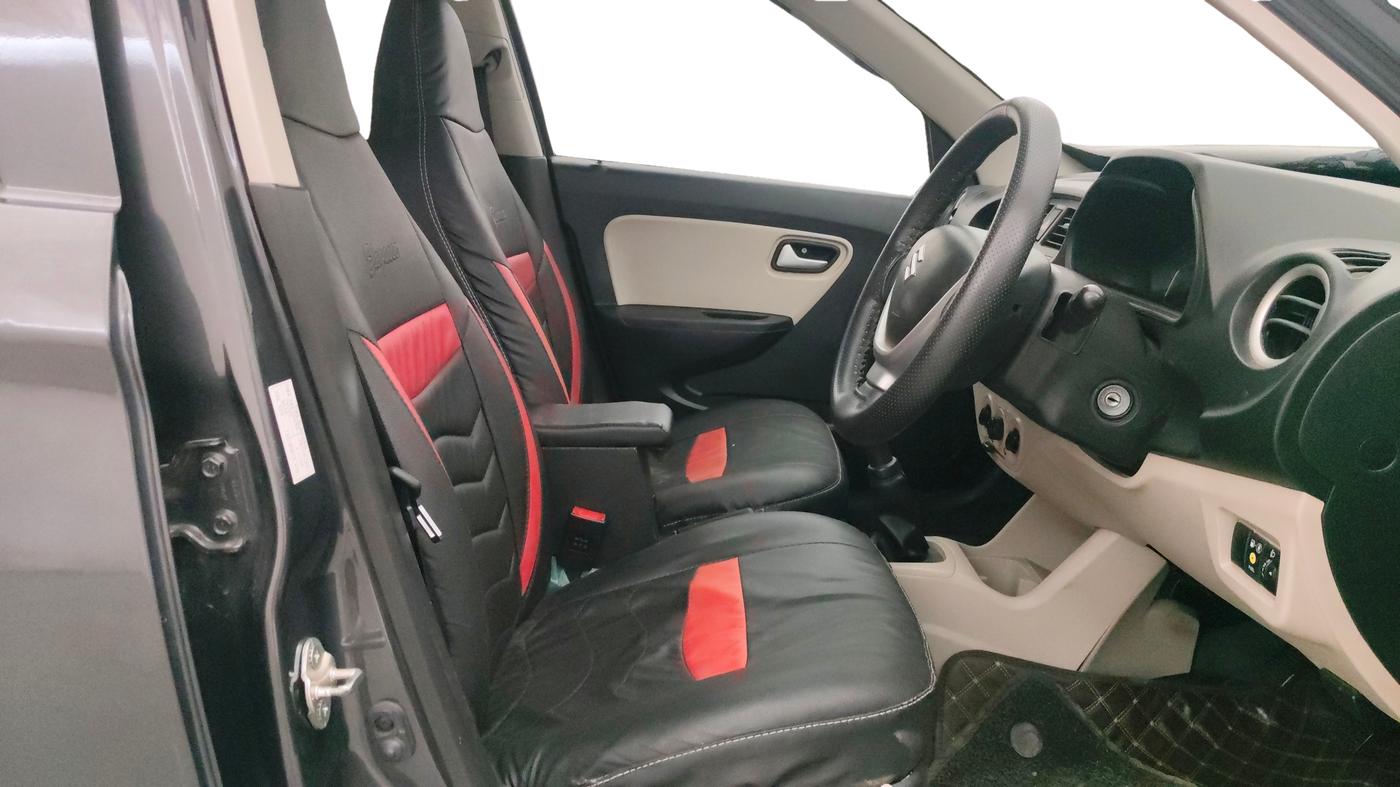 2022 Maruti Alto LXI OPT CNG, CNG, Manual, 25,127 km, Right Side Front Door Cabin
