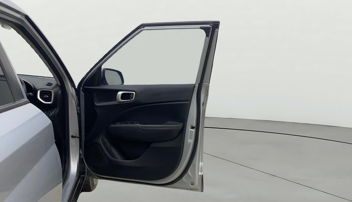 2019 Hyundai VENUE SX 1.0 (O) TURBO, Petrol, Manual, 1,20,117 km, RHS Front Door