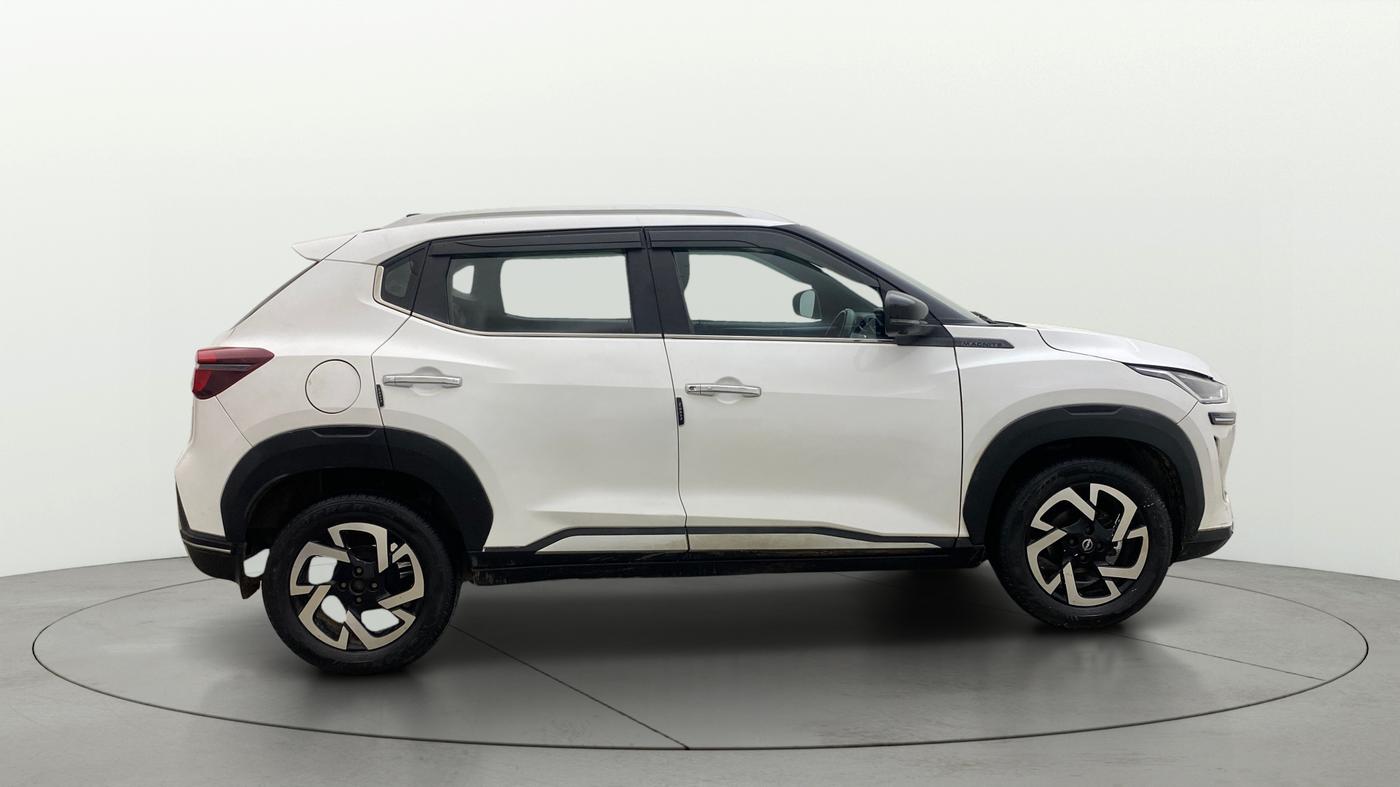 2022 Nissan MAGNITE XV PREMIUM TURBO CVT, Petrol, Automatic, 74,360 km, Right Side View