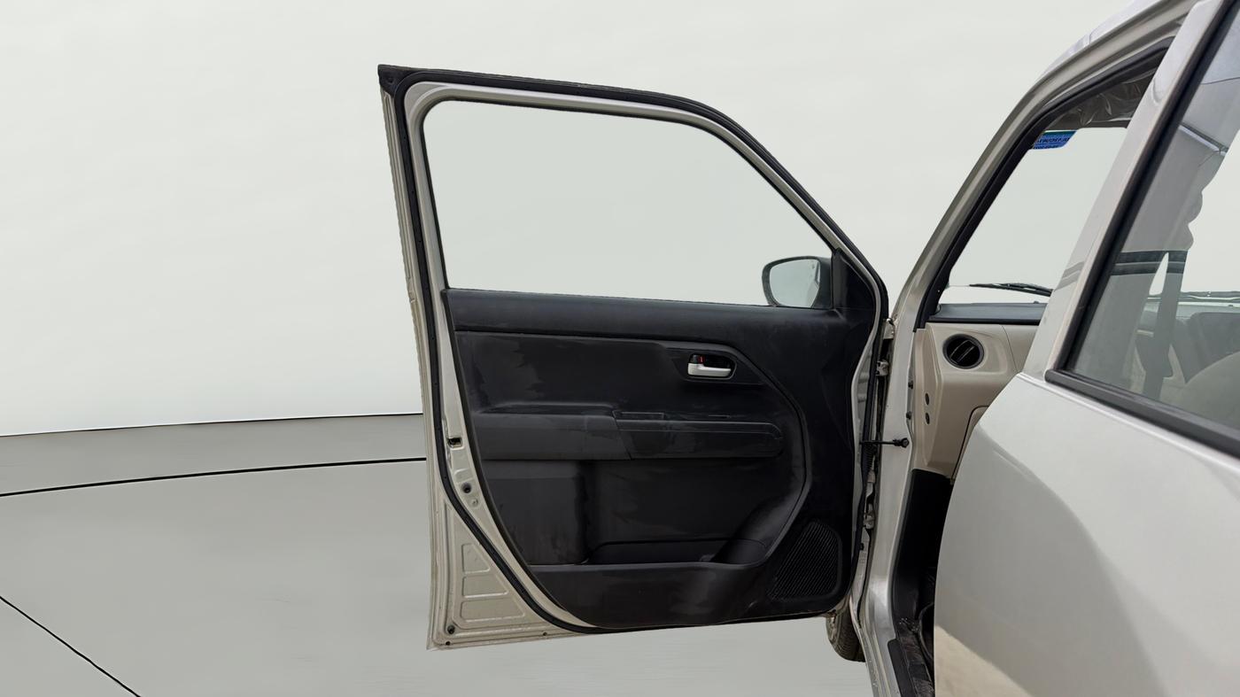 2022 Maruti New Wagon-R VXI (O) 1.0, Petrol, Manual, 18,267 km, LHS Front Door