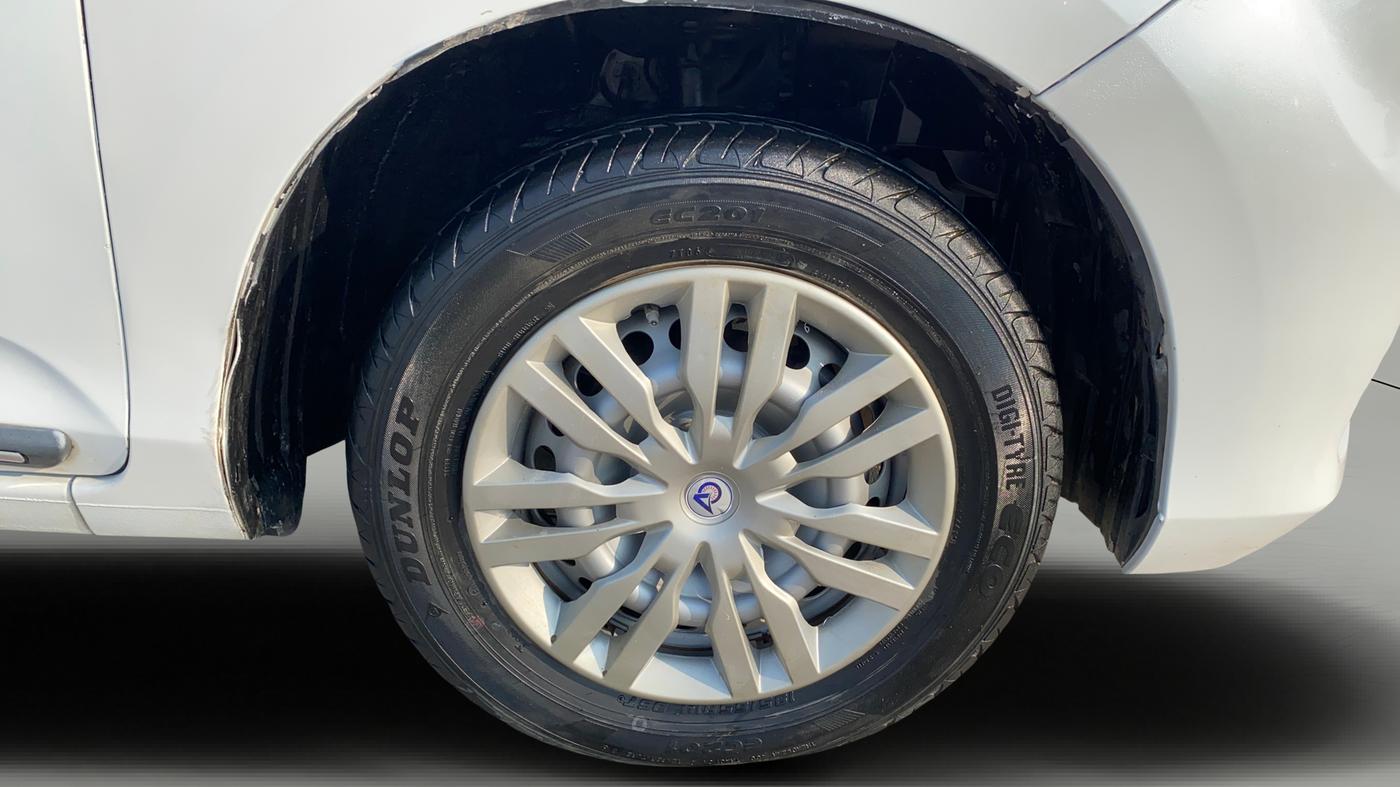 2020 Honda Amaze 1.2L I-VTEC E, Petrol, Manual, 42,124 km, Right Front Wheel
